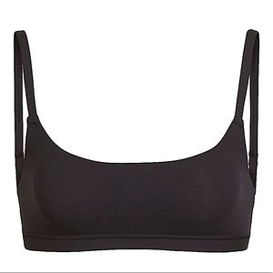 Skims Scoop Neck Bra